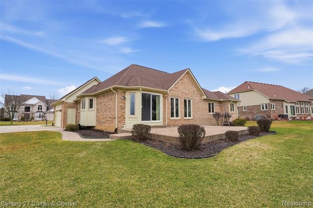 43612 Hoptree Drive, Sterling Heights, MI 48314