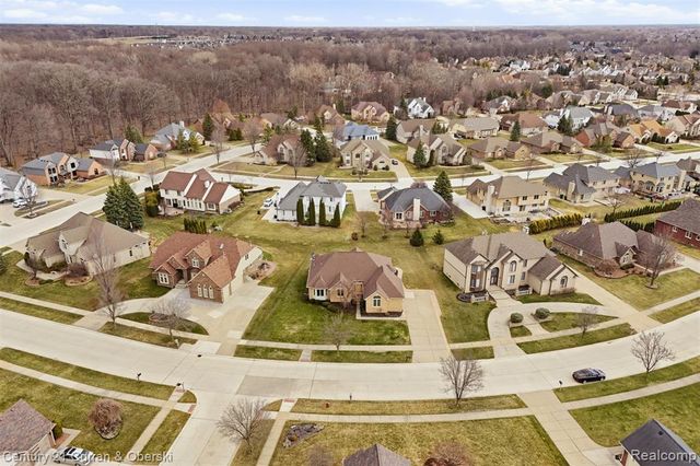 43612 Hoptree Drive, Sterling Heights, MI 48314