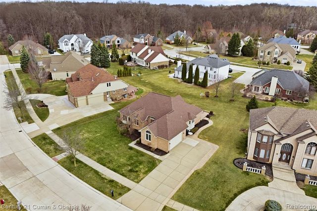 43612 Hoptree Drive, Sterling Heights, MI 48314