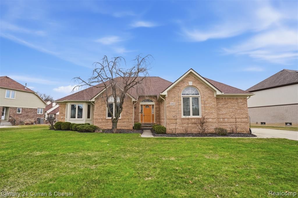 43612 Hoptree Drive, Sterling Heights, MI 48314
