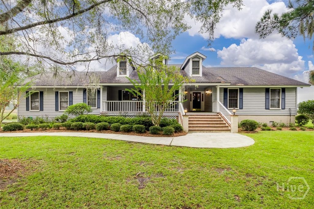 Image 1 of property listing at 126 Shore Road, Savannah, GA 31419
