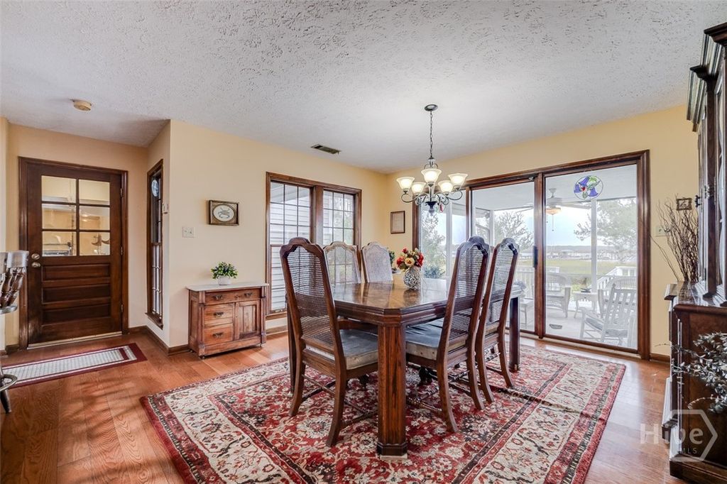 Image 19 of property listing at 126 Shore Road, Savannah, GA 31419