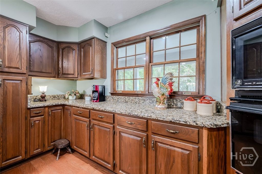 Image 26 of property listing at 126 Shore Road, Savannah, GA 31419