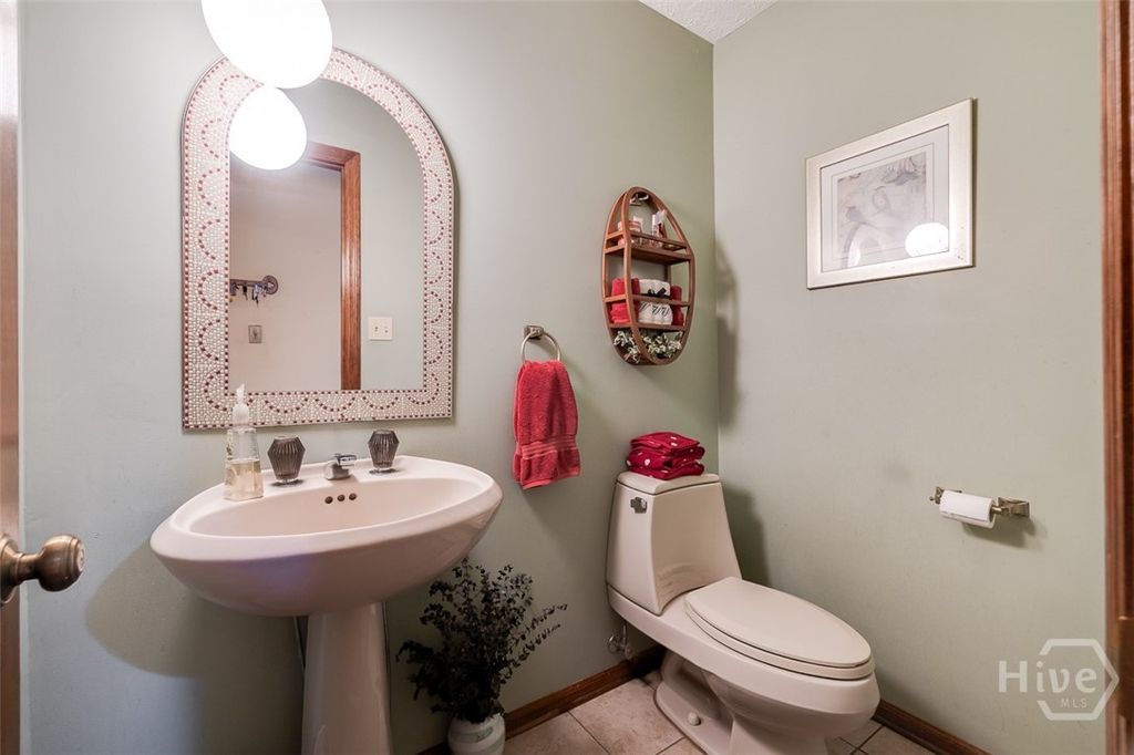 Image 30 of property listing at 126 Shore Road, Savannah, GA 31419