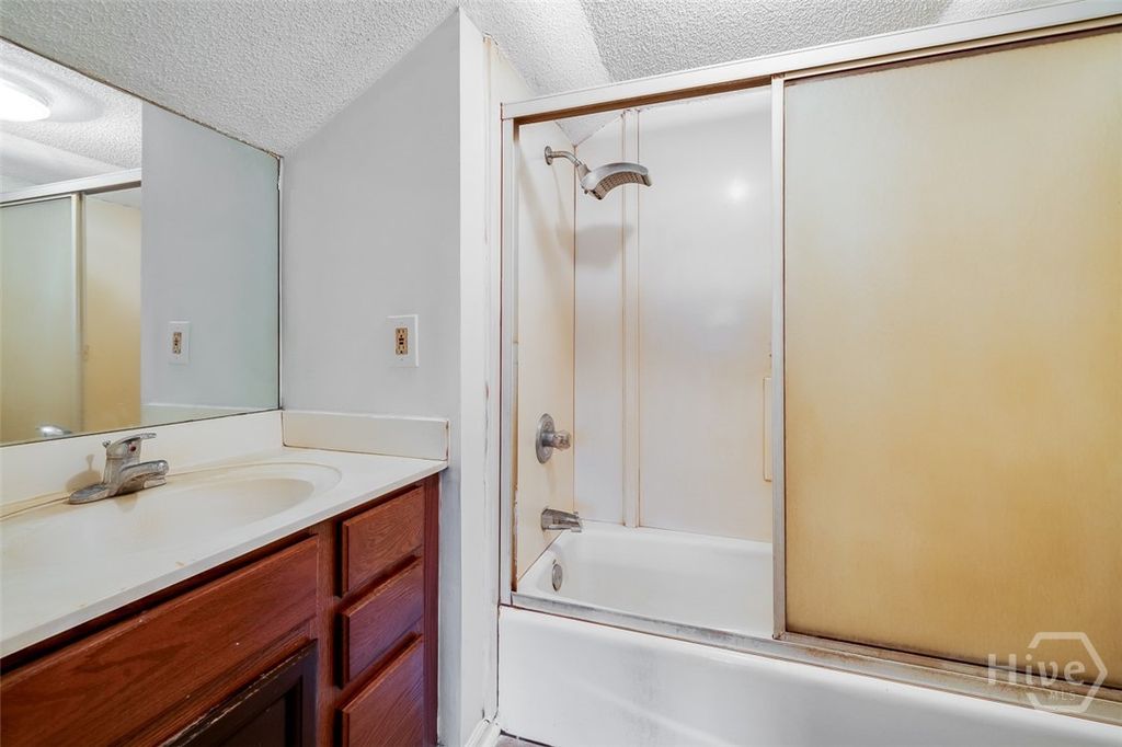 Image 65 of property listing at 126 Shore Road, Savannah, GA 31419