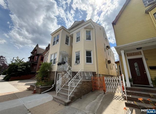 308 Davis Avenue APT2, Harrison, NJ 07029