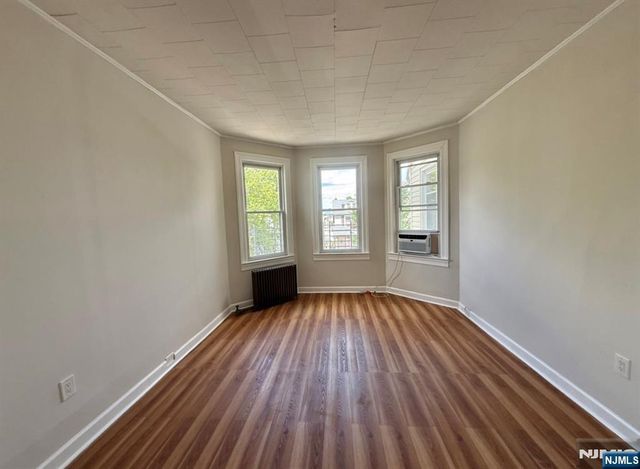 308 Davis Avenue APT2, Harrison, NJ 07029