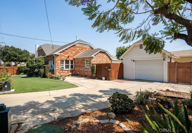 303 S Moore Avenue, Monterey Park, CA 91754