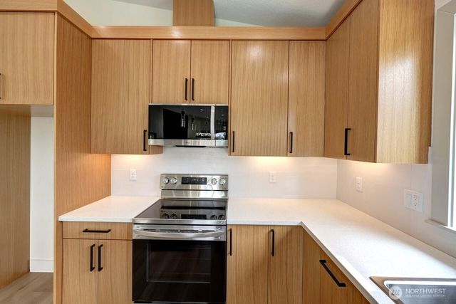 34305 G Street, Ocean Park, WA 98640