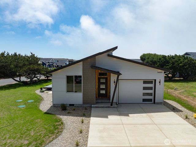 34305 G Street, Ocean Park, WA 98640