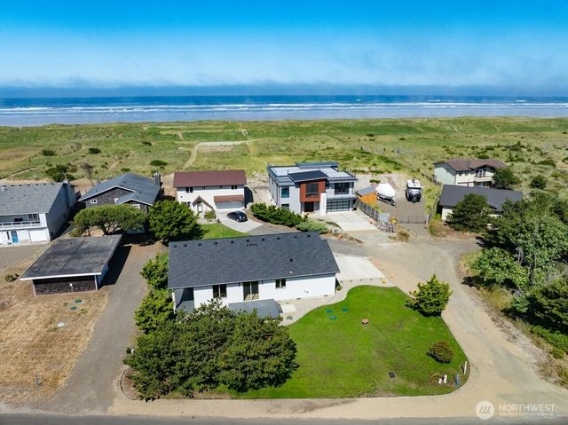 34305 G Street, Ocean Park, WA 98640