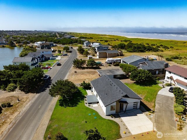 34305 G Street, Ocean Park, WA 98640