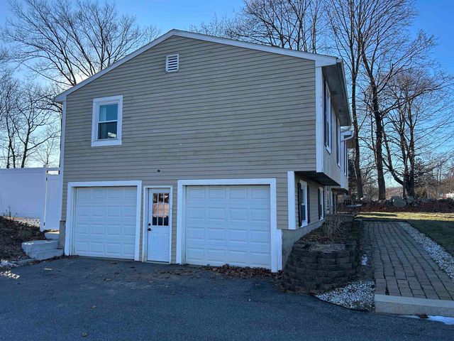 1409 wellington Road, Manchester, NH 03104