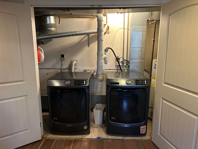 1409 wellington Road, Manchester, NH 03104