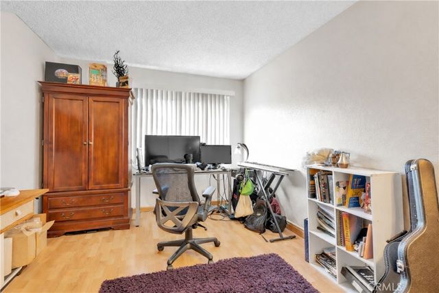 445 Ivy 204, Glendale, CA 91204