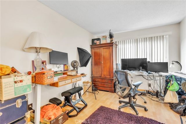 445 Ivy 204, Glendale, CA 91204
