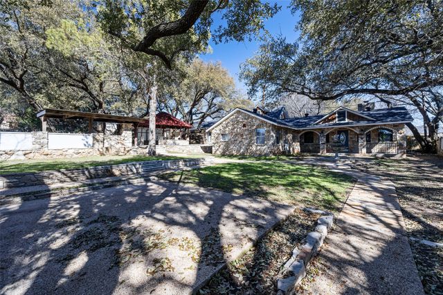 3625 Montego Boulevard, Granbury, TX 76049