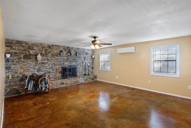 3625 Montego Boulevard, Granbury, TX 76049
