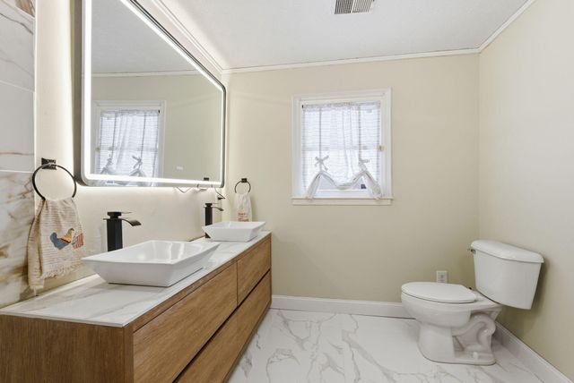 10494 Battlefield Memorial Highway, Berea, KY 40403