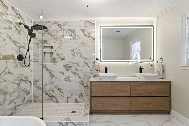 10494 Battlefield Memorial Highway, Berea, KY 40403