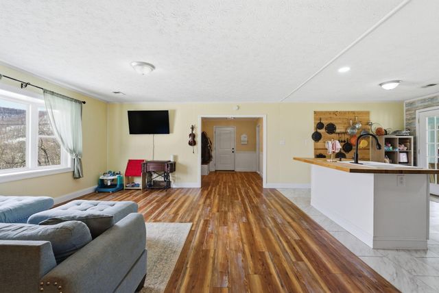 10494 Battlefield Memorial Highway, Berea, KY 40403