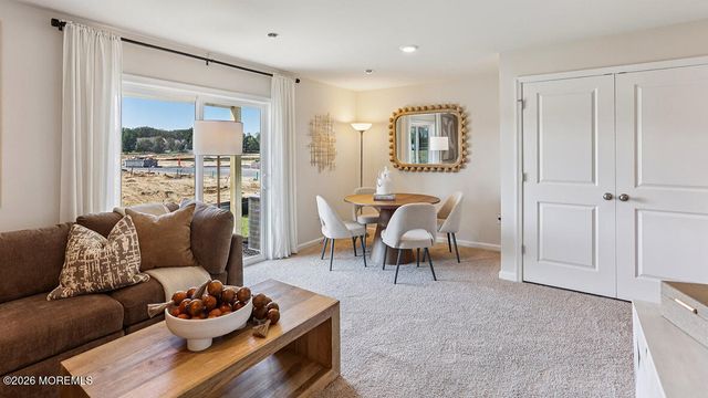 41 Baybreeze Drive, Waretown, NJ 08758