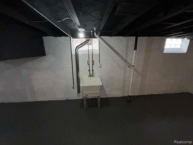 20522 Ardmore Street, Detroit, MI 48235