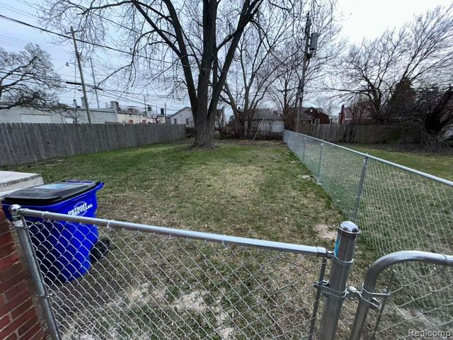 20522 Ardmore Street, Detroit, MI 48235