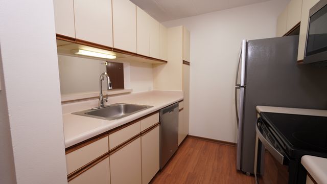 75 Kristin Circle 516, Schaumburg, IL 60195