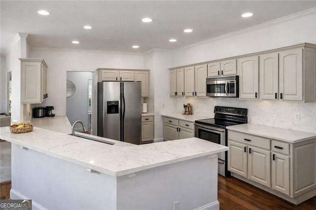 197 White Antelope Street, Waleska, GA 30183