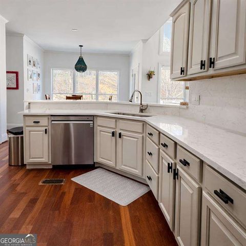 197 White Antelope Street, Waleska, GA 30183