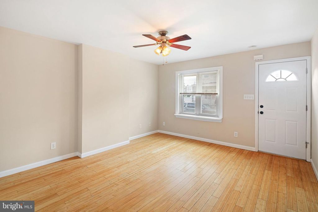 6610 TULIP ST, Philadelphia, PA 19135 — photo 4