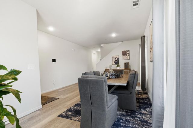 86 Sedona, Merced, CA 95341