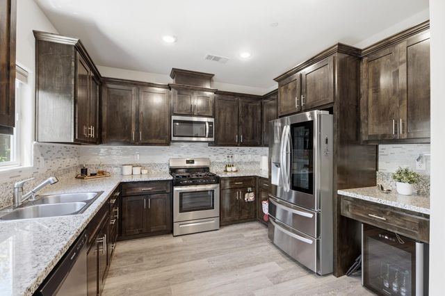 86 Sedona, Merced, CA 95341