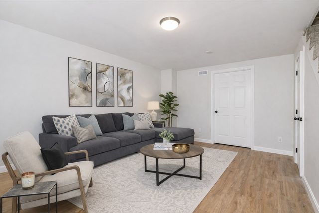 12C Oliver St C, Haverhill, MA 01832