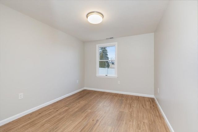 12C Oliver St C, Haverhill, MA 01832