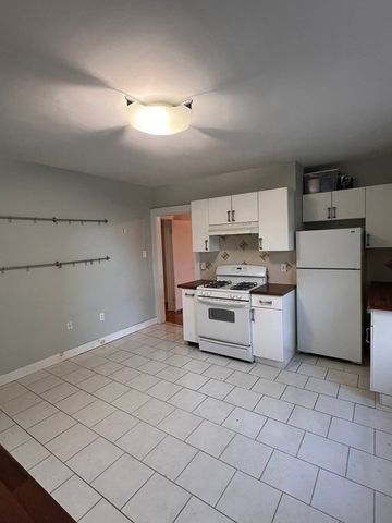 60 Birch St 1, Boston, MA 02131