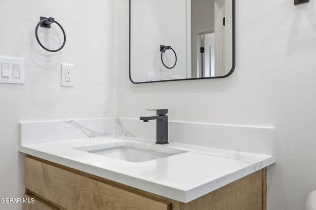 701 Paseo Modesto Drive, Horizon City, TX 79928