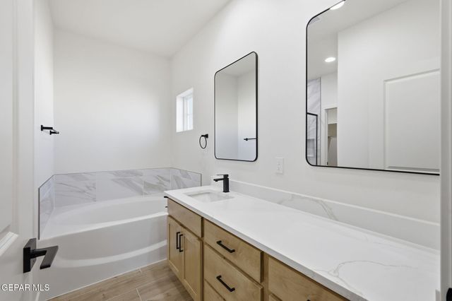 701 Paseo Modesto Drive, Horizon City, TX 79928