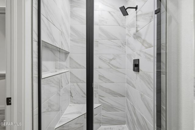 701 Paseo Modesto Drive, Horizon City, TX 79928