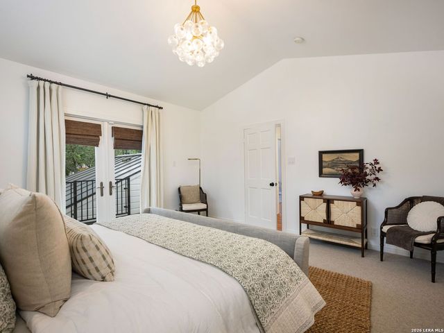 142 Kennedy Avenue, San Antonio, TX 78209