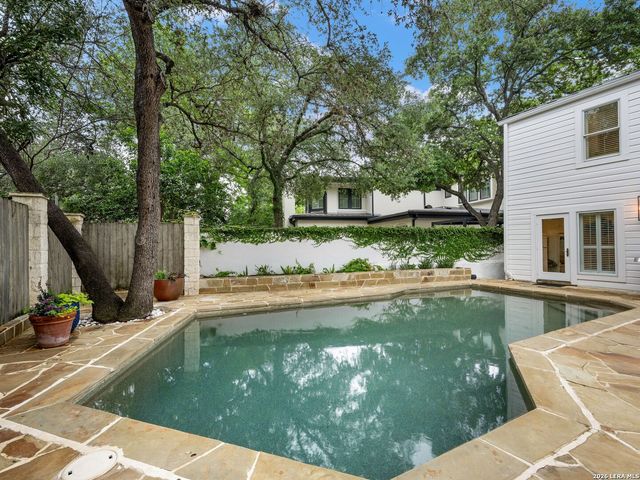 142 Kennedy Avenue, San Antonio, TX 78209