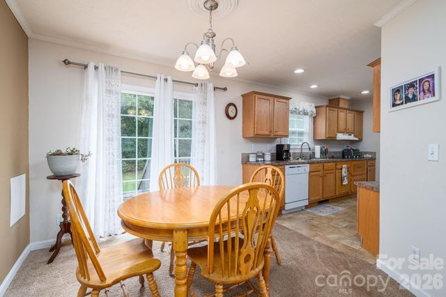 2224 Sterling Ridge Drive, Newton, NC 28658