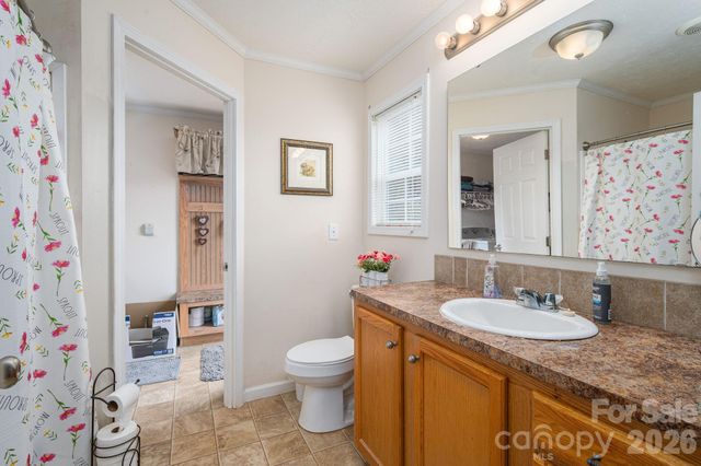 2224 Sterling Ridge Drive, Newton, NC 28658