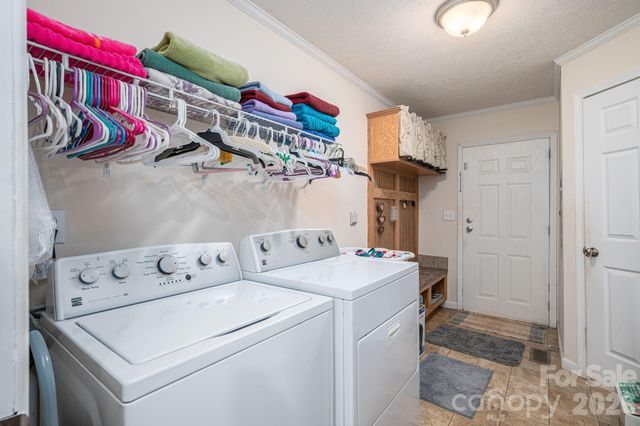 2224 Sterling Ridge Drive, Newton, NC 28658