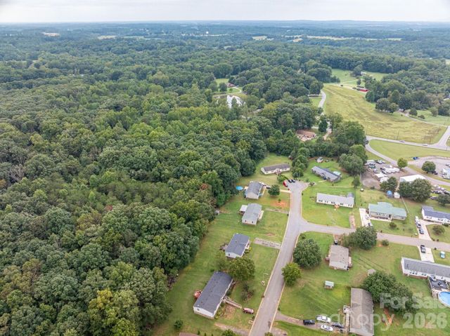 2224 Sterling Ridge Drive, Newton, NC 28658