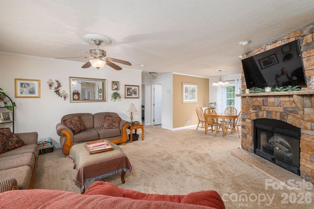 2224 Sterling Ridge Drive, Newton, NC 28658