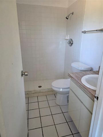 9000 GRIGGS ROAD G, Englewood, FL 34224