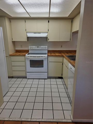 9000 GRIGGS ROAD G, Englewood, FL 34224