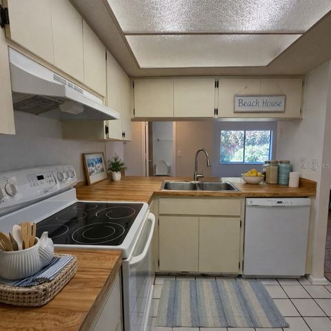 9000 GRIGGS ROAD G, Englewood, FL 34224